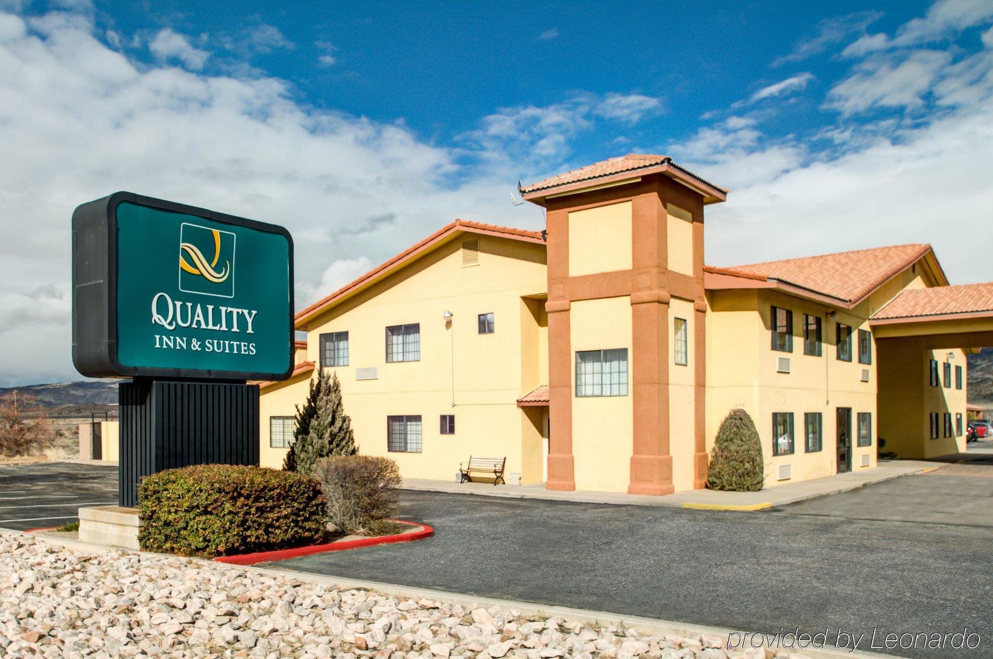 Quality & - I-40 Hotel 3*