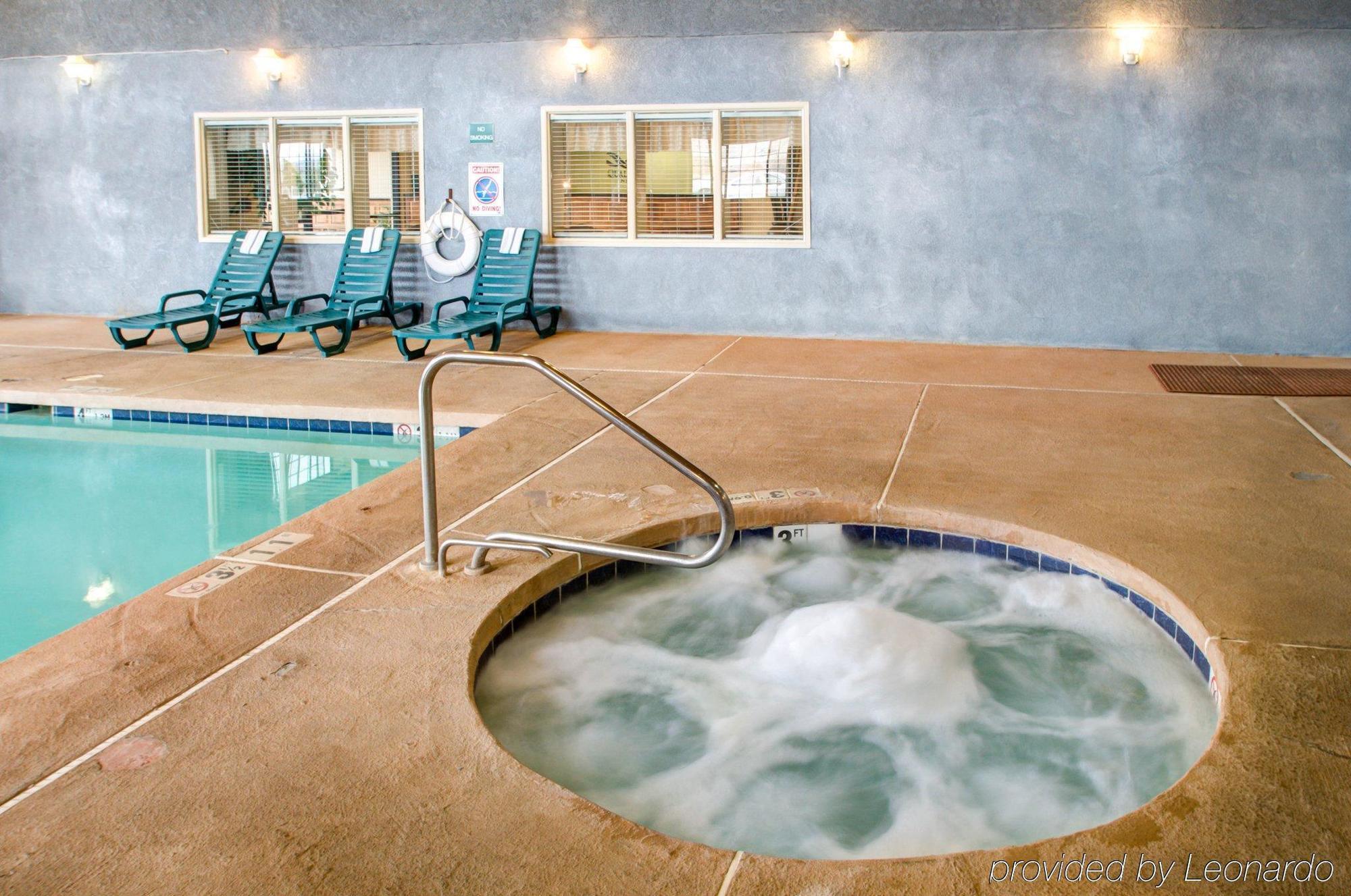 Hotel Quality & - I-40 Grants