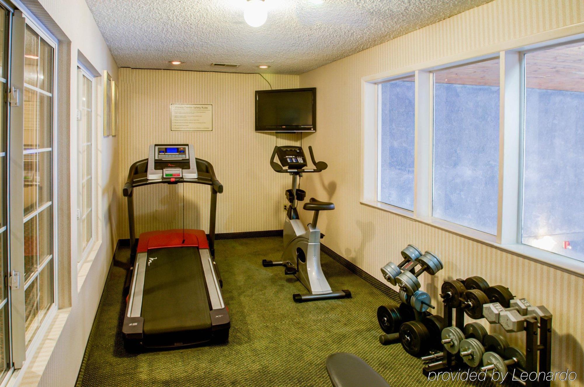 Hotel Quality & - I-40
