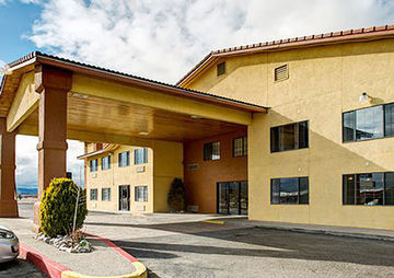 Hotel Quality & - I-40 Grants